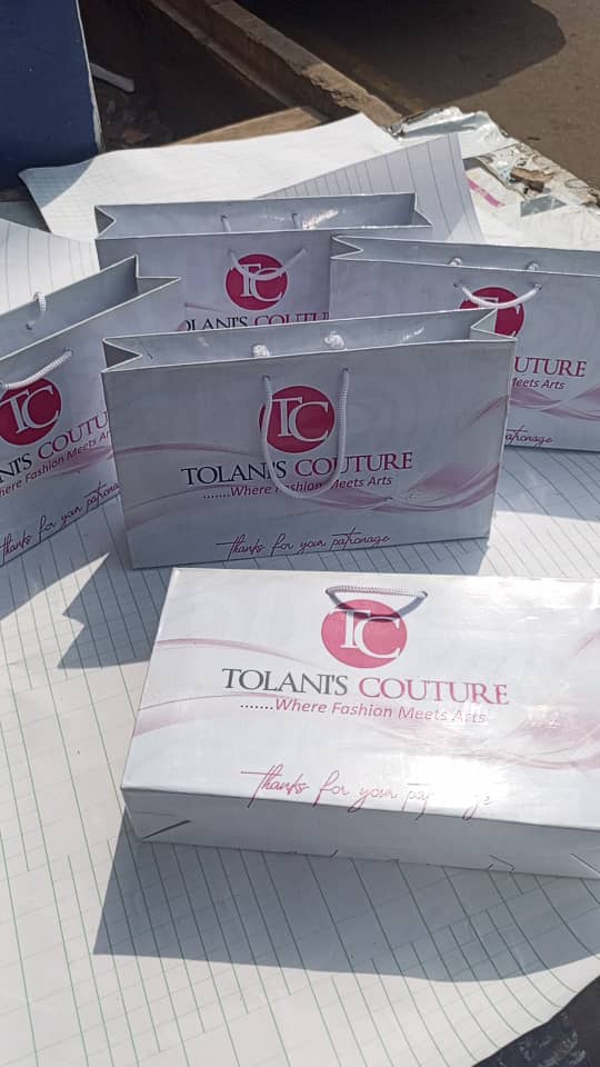 Boutique paper bags & boxes